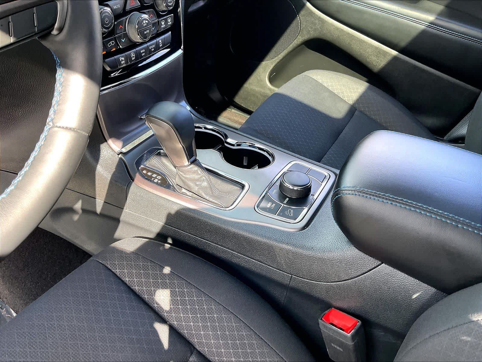 Used 2019 Jeep Grand Cherokee Laredo AWD/4WD image 20