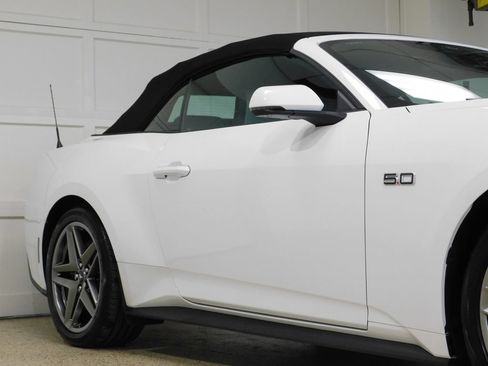 Used 2025 Ford Mustang GT Premium RWD image 22