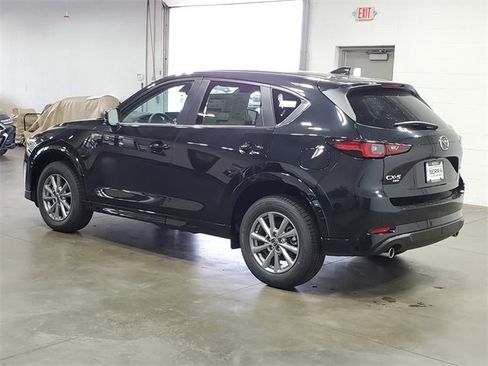 New 2025 MAZDA CX-5 AWD 2.5 S w/ Preferred Package image 6