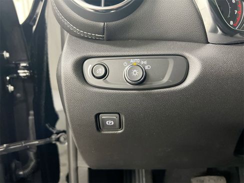 New 2026 Chevrolet Blazer LT w/ Midnight/Sport Edition image 17