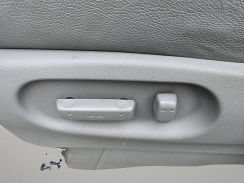 Used 2010 Honda Odyssey EX-L image 38