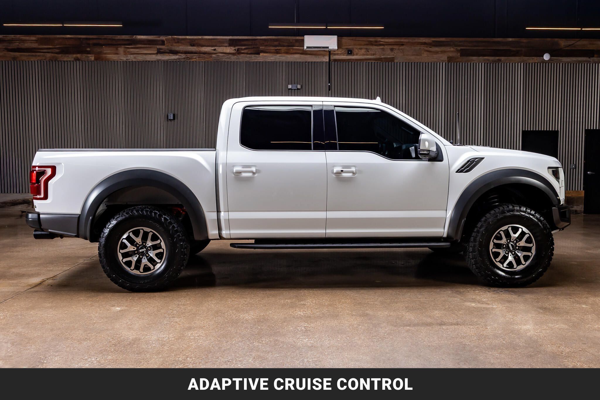 Used 2019 Ford F150 Raptor w/ Equipment Group 802A Luxury AWD/4WD image 10