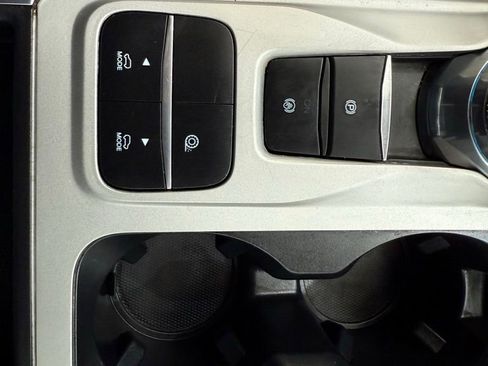 Used 2023 Ford Explorer XLT w/ Equipment Group 202A image 40