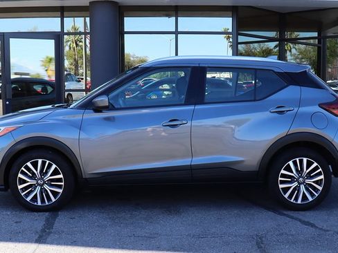 Used 2021 Nissan Kicks SV FWD image 8