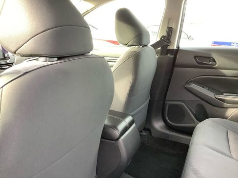 Used 2024 Nissan Altima 2.5 SV image 19