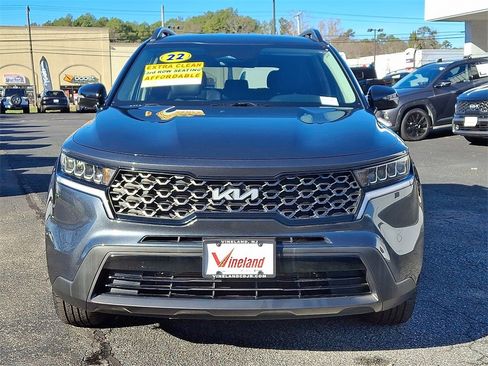 Used 2022 Kia Sorento S image 2