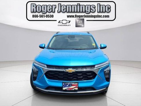 Used 2026 Chevrolet Trax LT w/ Driver Confidence Package FWD image 7