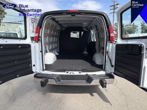 Used 2025 GMC Savana 2500 w/ Driver Convenience Package RWD image 8