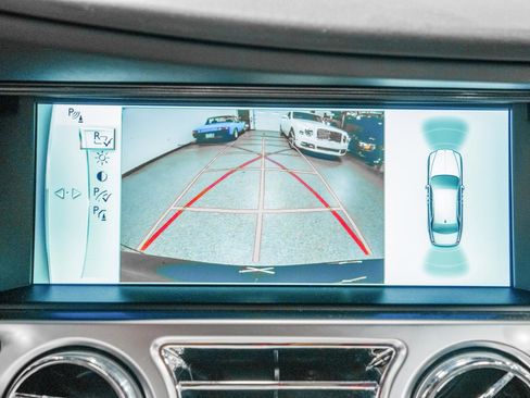 Used 2014 Rolls-Royce Ghost image 37