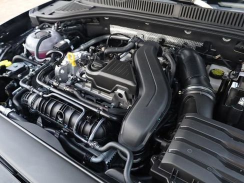 New 2026 Volkswagen Jetta SE FWD image 24