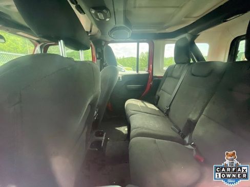 Used 2018 Jeep Wrangler Unlimited Sport S AWD/4WD image 3