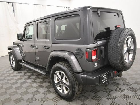 Used 2022 Jeep Wrangler Unlimited Sahara w/ Cold Weather Group image 5