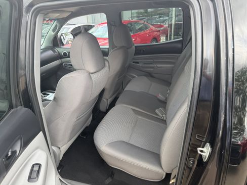 Used 2012 Toyota Tacoma 4x4 Double Cab w/ TRD Off-Road Pkg image 7