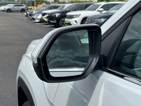 Used 2021 Volkswagen Atlas SE FWD image 13