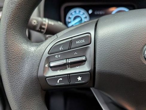 Used 2023 Hyundai Kona SE w/ Cargo Package image 18