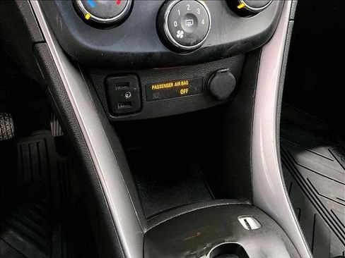 Used 2019 Chevrolet Trax LS FWD image 26