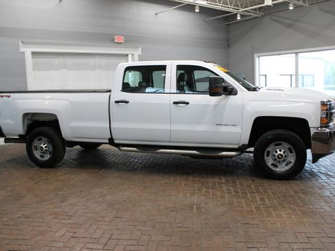 Used 2018 Chevrolet Silverado 2500 W/T w/ Snow Plow Prep Package AWD/4WD image 6