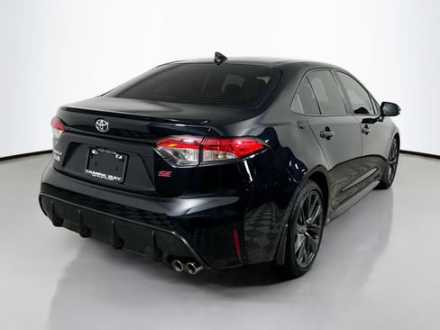 Used 2025 Toyota Corolla SE FWD image 4