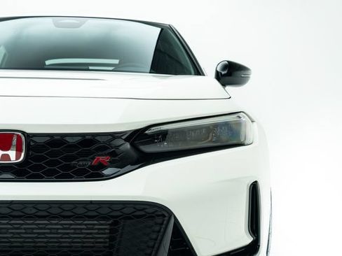 Used 2024 Honda Civic Type R image 8
