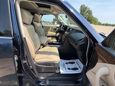 Used 2019 Nissan Armada Platinum w/ Captain's Chairs Package AWD/4WD image 39