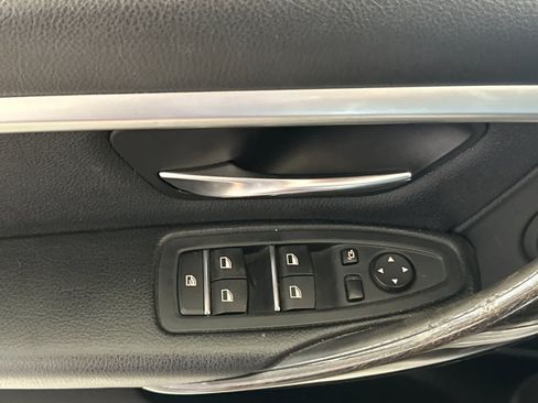 Used 2017 BMW 330e RWD image 13