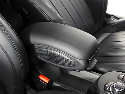 Used 2022 MINI Cooper SE image 17