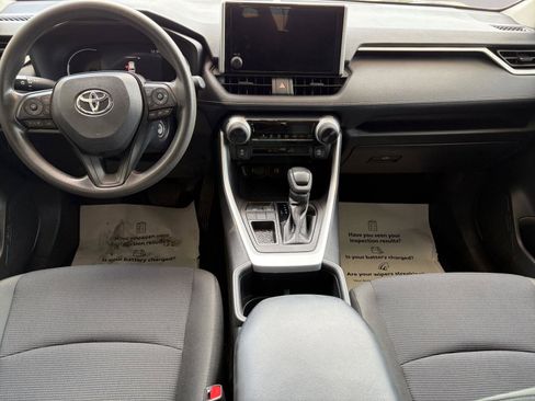 Used 2024 Toyota RAV4 LE FWD image 10