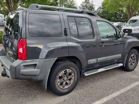 Used 2014 Nissan Xterra PRO-4X AWD/4WD image 3