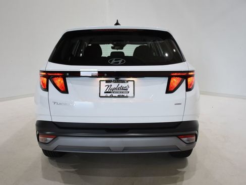 New 2026 Hyundai Tucson SE image 5
