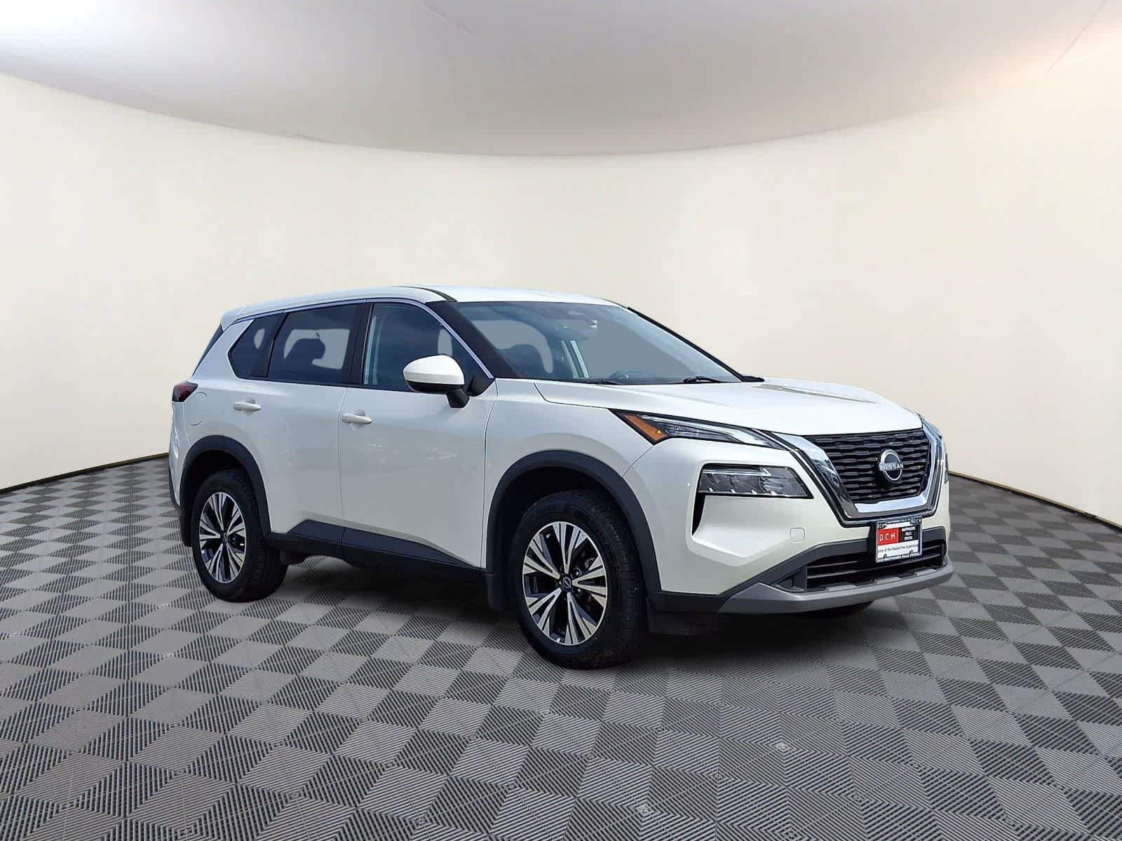 Used 2023 Nissan Rogue SV AWD/4WD image 4