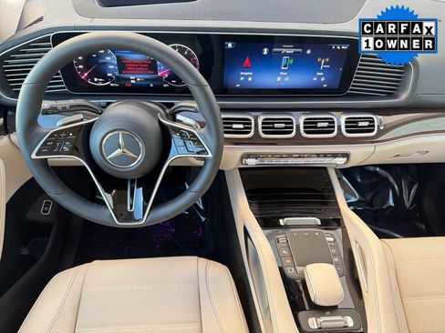 Used 2026 Mercedes-Benz GLS 450 4MATIC image 4