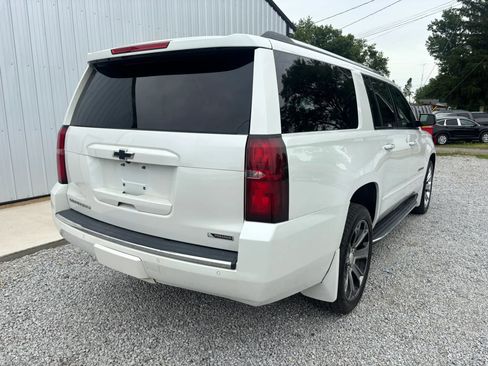 Used 2017 Chevrolet Suburban Premier AWD/4WD image 8