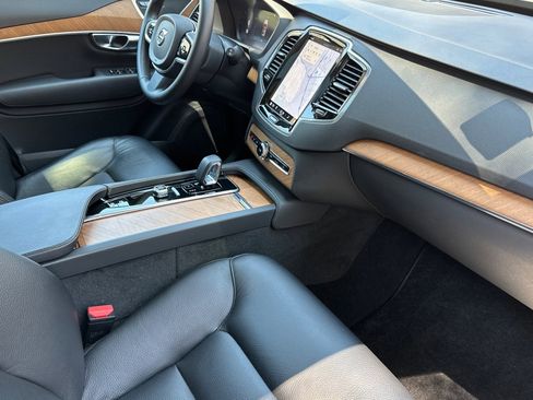 Certified 2023 Volvo XC90 T8 Plus image 20