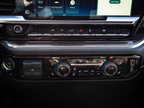 Used 2025 Chevrolet Silverado 1500 LT image 33