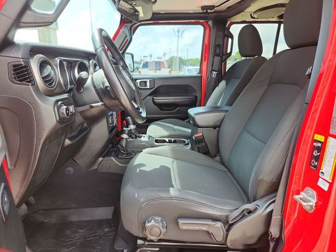 Used 2020 Jeep Wrangler Unlimited Sport AWD/4WD image 3