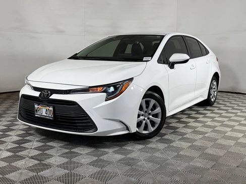 Used 2023 Toyota Corolla LE FWD image 1