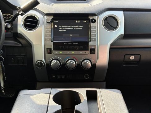 Used 2021 Toyota Tundra SR5 AWD/4WD image 13