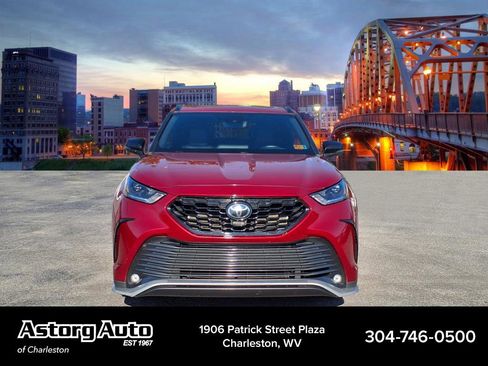 Used 2022 Toyota Highlander XSE image 8