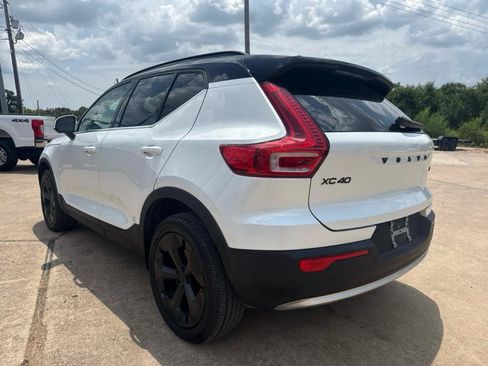 Used 2024 Volvo XC40 B5 Plus AWD/4WD image 7