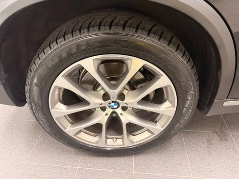 Used 2022 BMW X5 xDrive40i w/ Climate Comfort Package image 48