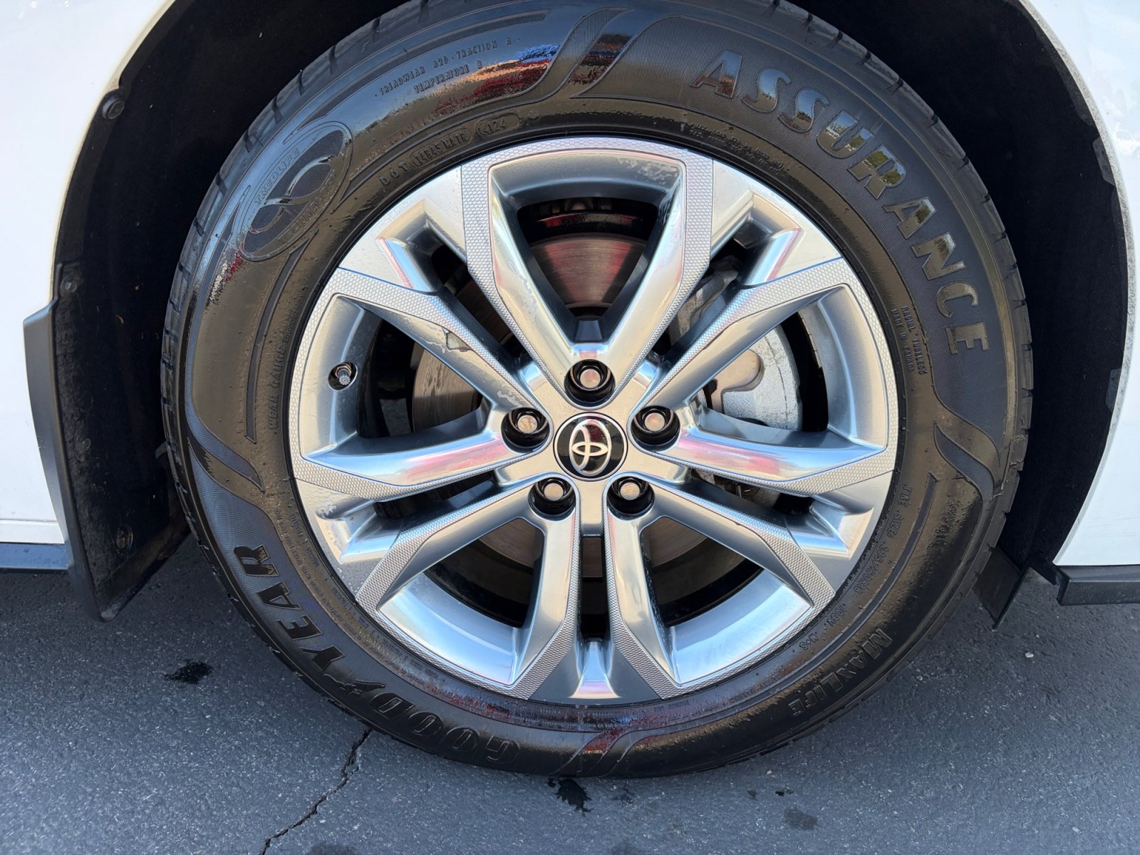 Certified 2022 Toyota Sienna XSE w/ XSE Plus Package AWD/4WD image 30