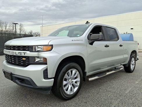 Used 2020 Chevrolet Silverado 1500 Custom w/ Custom Value Package image 6