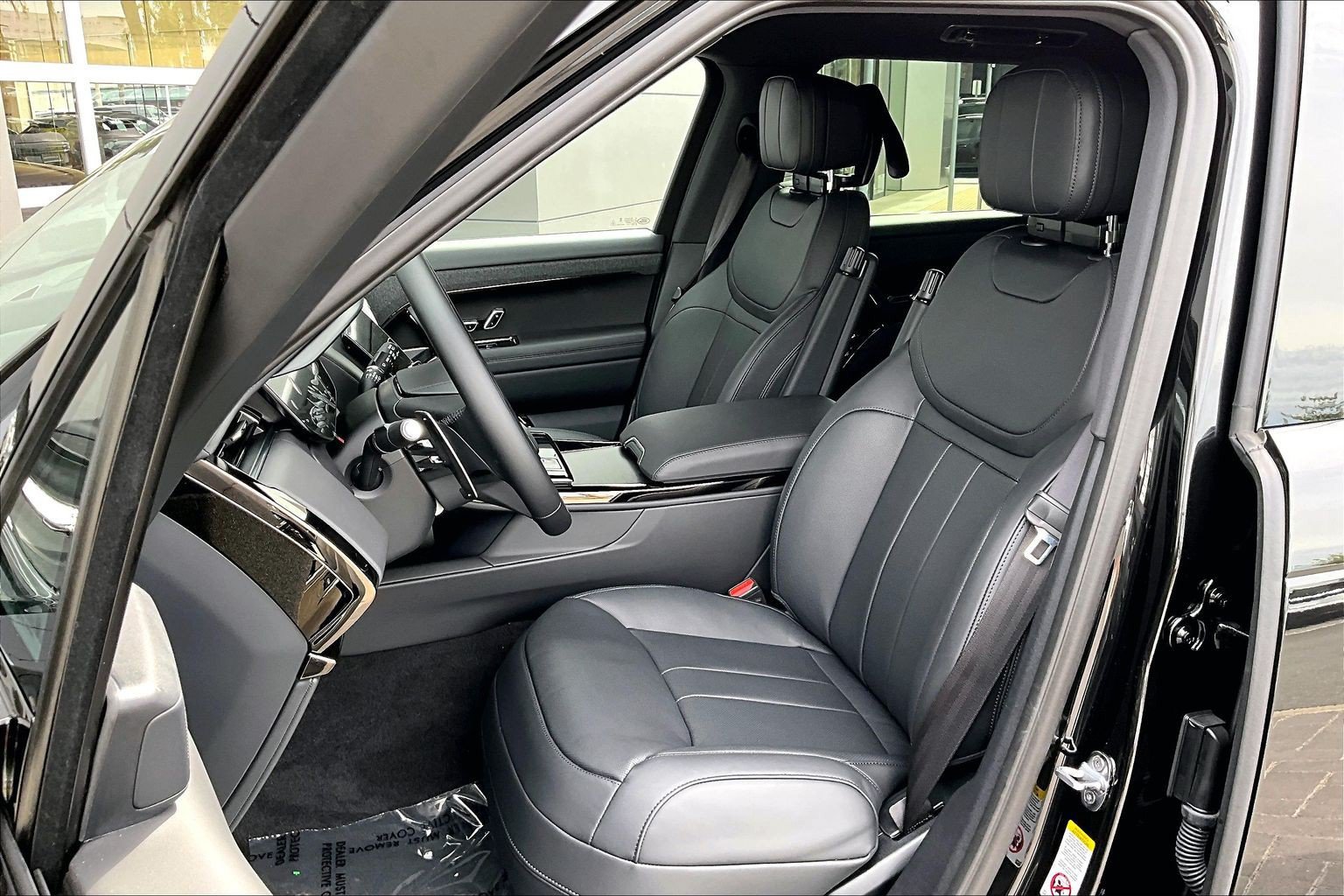 New 2027 Land Rover Range Rover Sport Dynamic SE AWD/4WD image 9