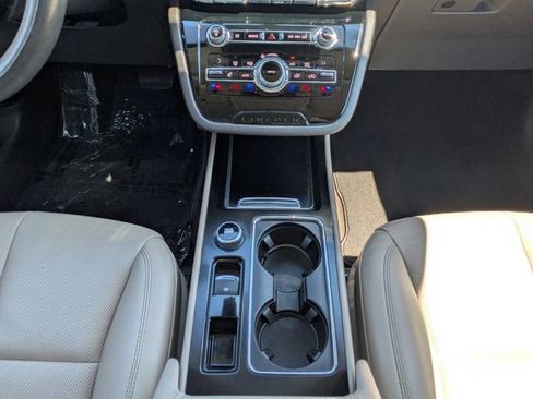 Used 2020 Lincoln Corsair FWD image 19
