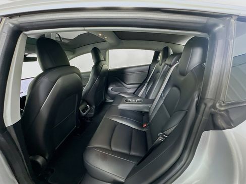 Used 2018 Tesla Model 3 Long Range image 28