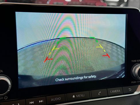 Used 2025 Nissan Sentra SV image 21