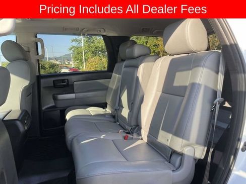 Used 2015 Toyota Sequoia SR5 w/ Premium Package AWD/4WD image 17