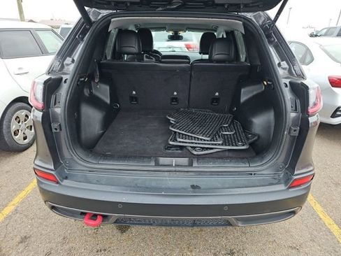 Used 2020 Jeep Cherokee Trailhawk w/ Comfort/Convenience Group image 15