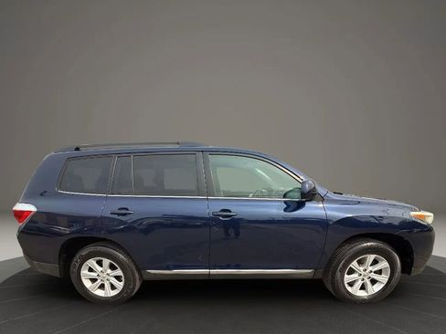 Used 2013 Toyota Highlander SE image 4