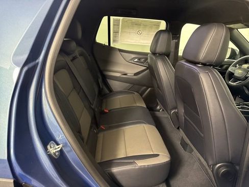 New 2026 Chevrolet Equinox LT w/ Convenience Package II FWD image 19